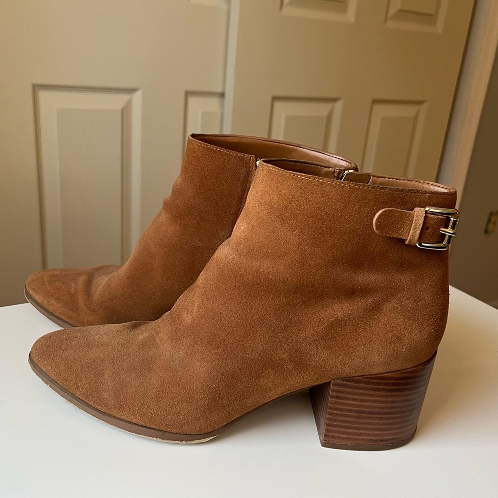 Michael Kors tan suede booties